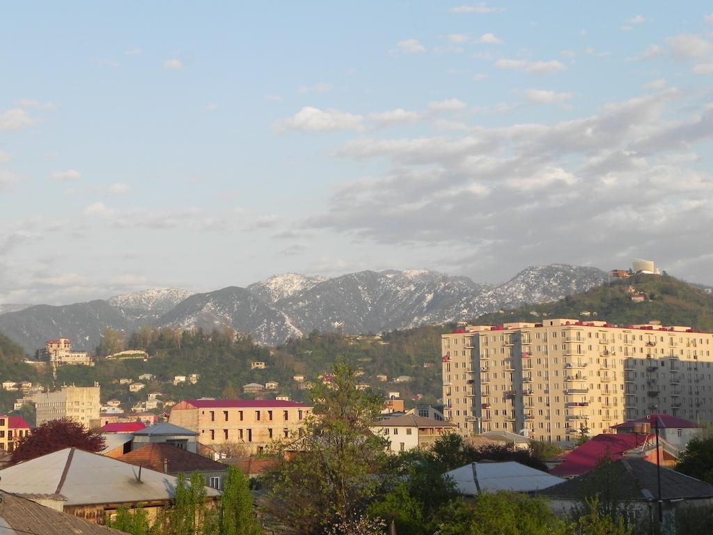 Hotel Leon Батуми Экстерьер фото