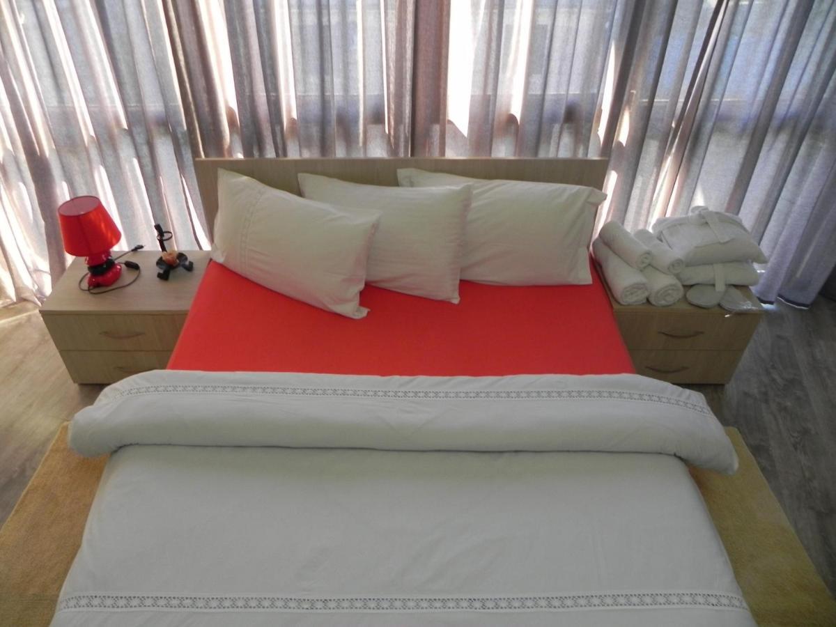 Hotel Leon Батуми Экстерьер фото